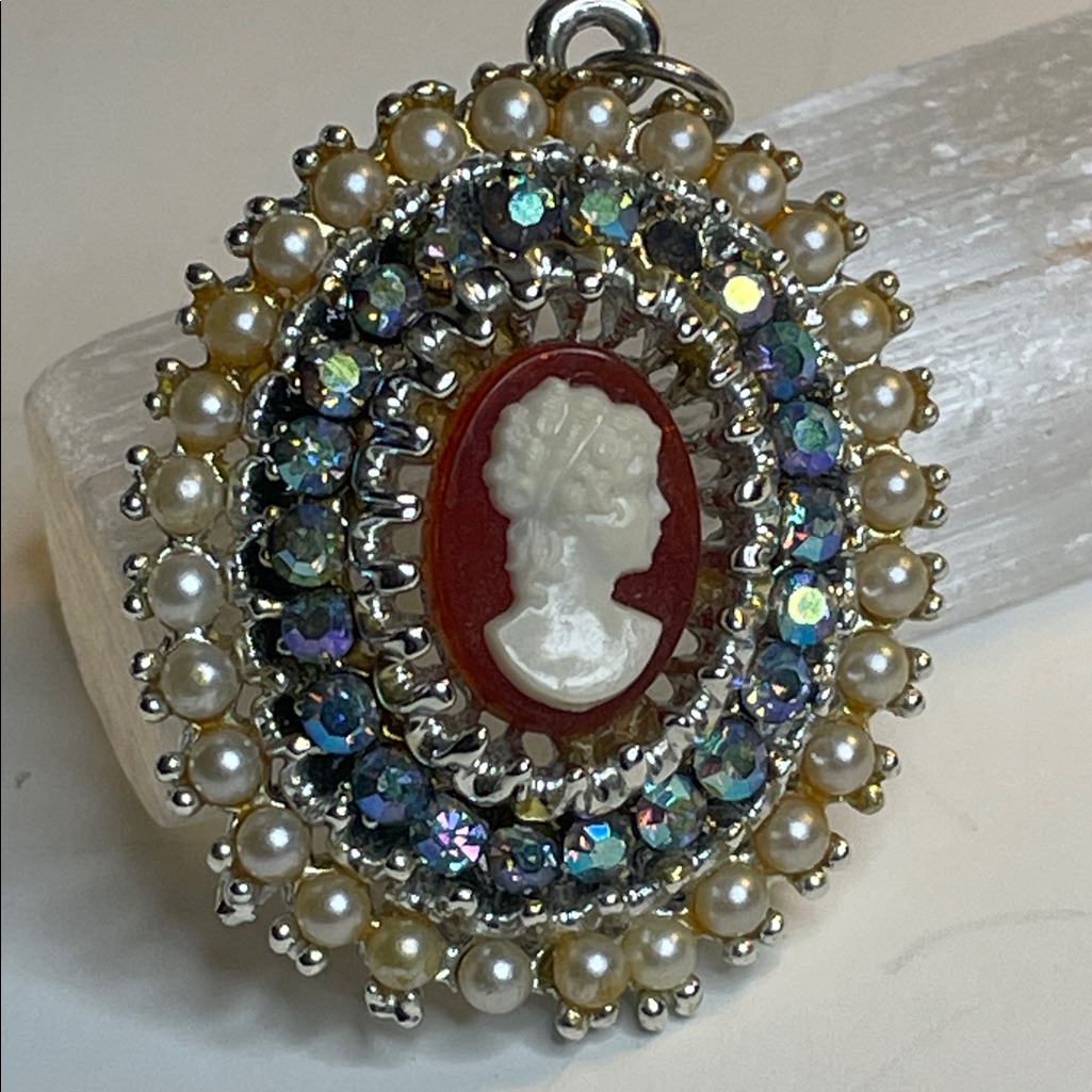 Vintage Aurora Borealis Rhinestones Faux Pearls Cream Color Cameo Pendent